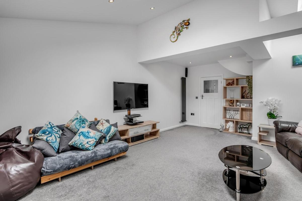4Br Long Stays Free Parking High Speed Wi-Fi Horsford Exteriör bild